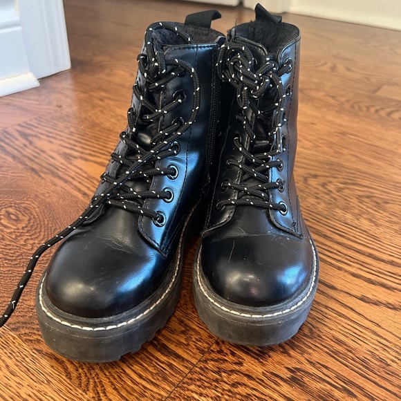 Black combat boots - Picture 3 of 3